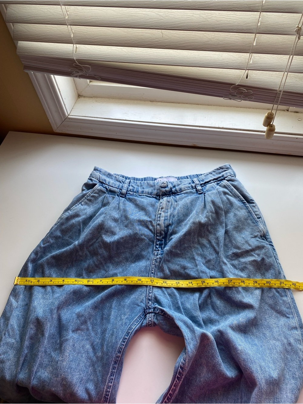 GAP UltraSoft Denim Wide Leg Pleated Jeans Woman 8 Light Wash Lyocell Blend 2024 - Picture 13 of 16